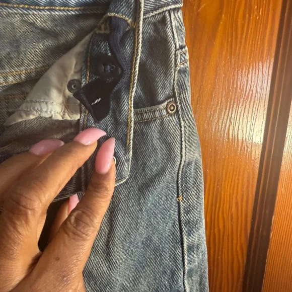 The Children's Place Men's Light Blue Relaxed Jeans - Picture 10 of 11